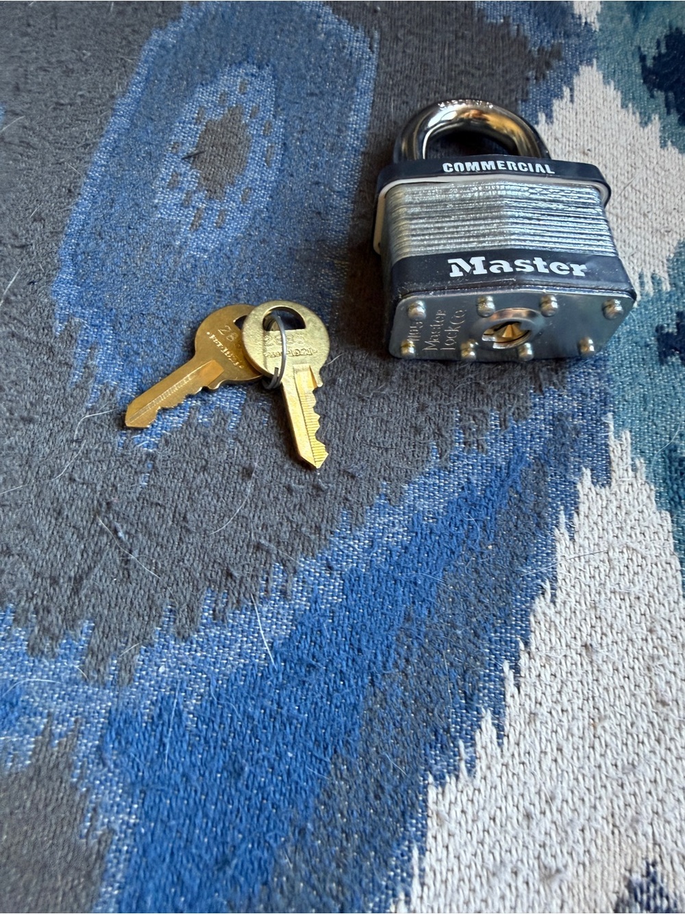 Masters Lock Commercial Padlock (White Box) - Masters - Picture 6 of 6
